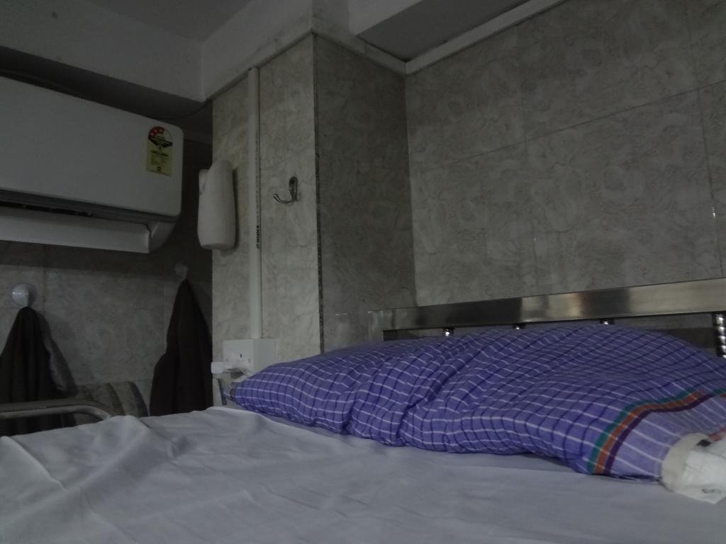 Aashiyana Dormitory Mumbai Exteriör bild